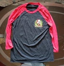 Earl The Squirrel's Tree Farm 3/4 T-Shirt SMALL Universal Studios Christmas