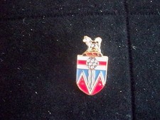 Canada Yukon Territory Coat of Arms Seal Pin Back Pin Malamute Husky