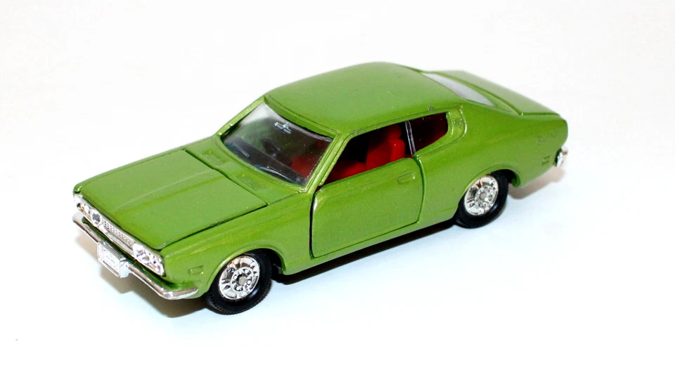 Vintage Tomica Dandy 017 Nissan Bluebird 1800 SSS-E 1:46 Japan 70s Green - Image 3 of 4
