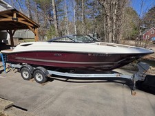 2012 Sea Ray 230 SLX , 350 Mag, Only 169 Hours, Perfect Condition