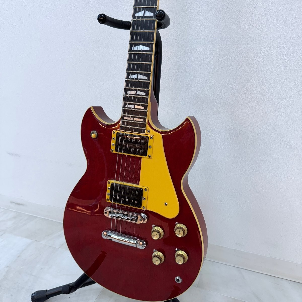 Electric Guitar Yamaha SG800 SG Series Double Cutaway Cherry Red