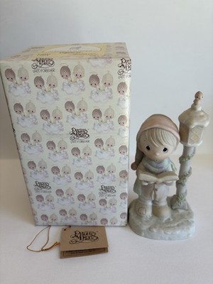 Precious Moment Figurine - E-2353 ''O Come All Ye Faithful'' - 1982 Retired