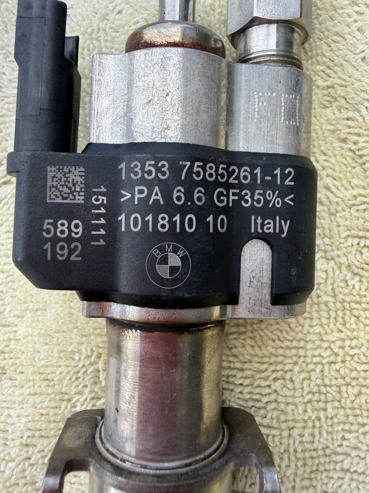 Rolls-Royce Ghost Fuel injector P/N 13537585261