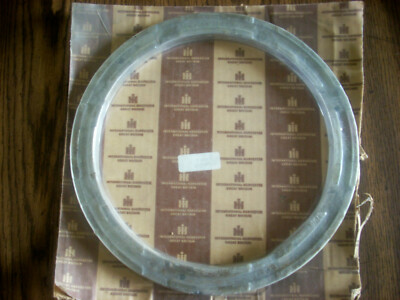 NOS IH International 584 885 258 268 454 684 585 HYDRO 84 Brake Piston 114621C1