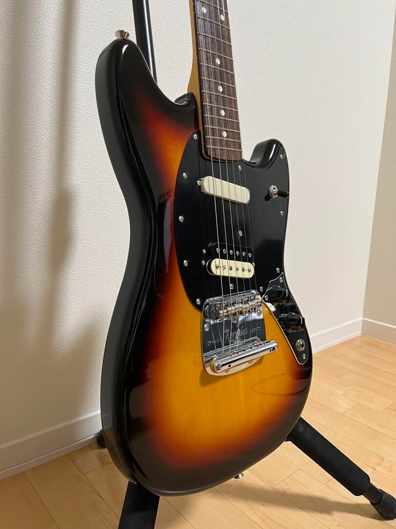 ギター Fender Mustang Limited Run Reverse Head FENDER 