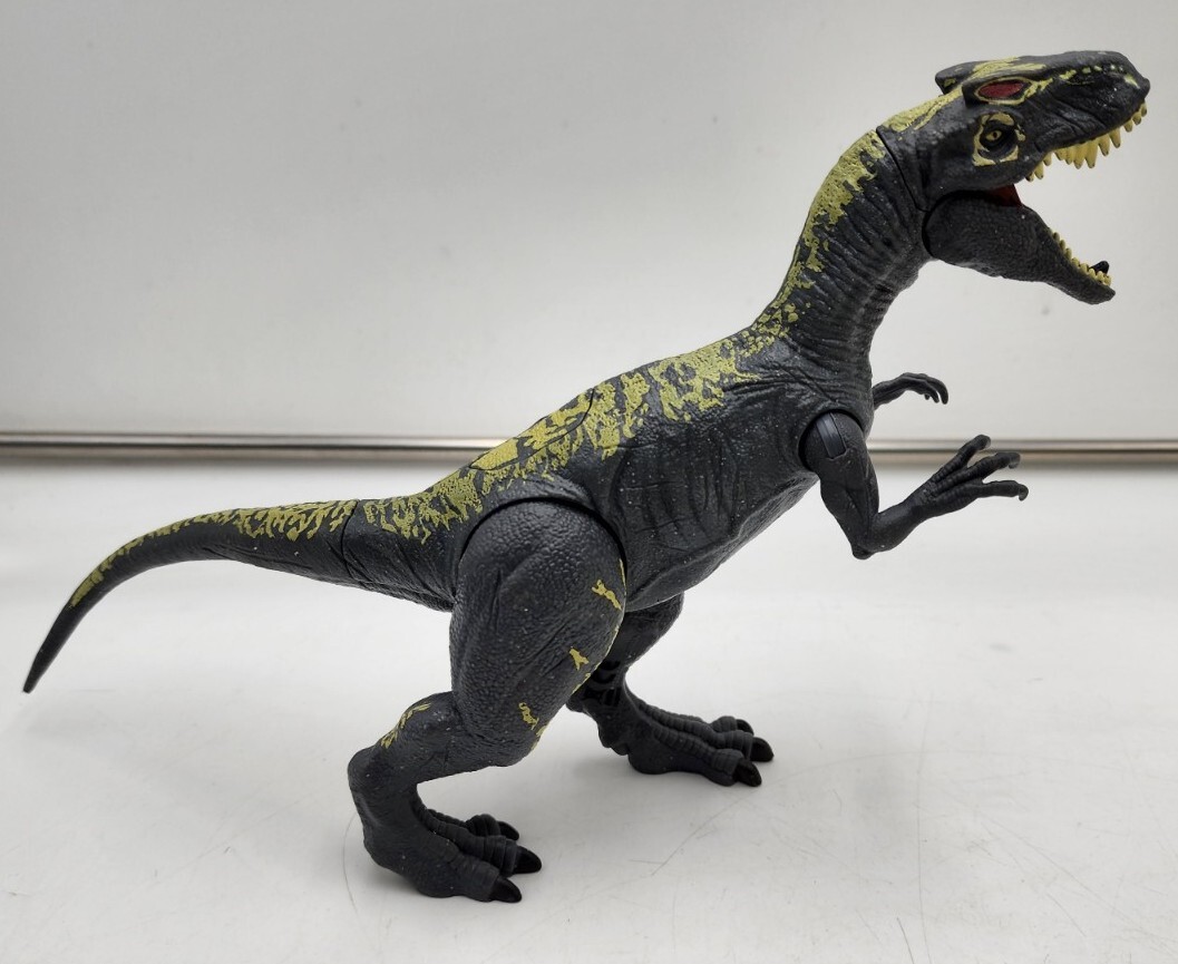 Jurassic World Roarivores Allosaurus Fallen Kingdom Dinosaur 2017
