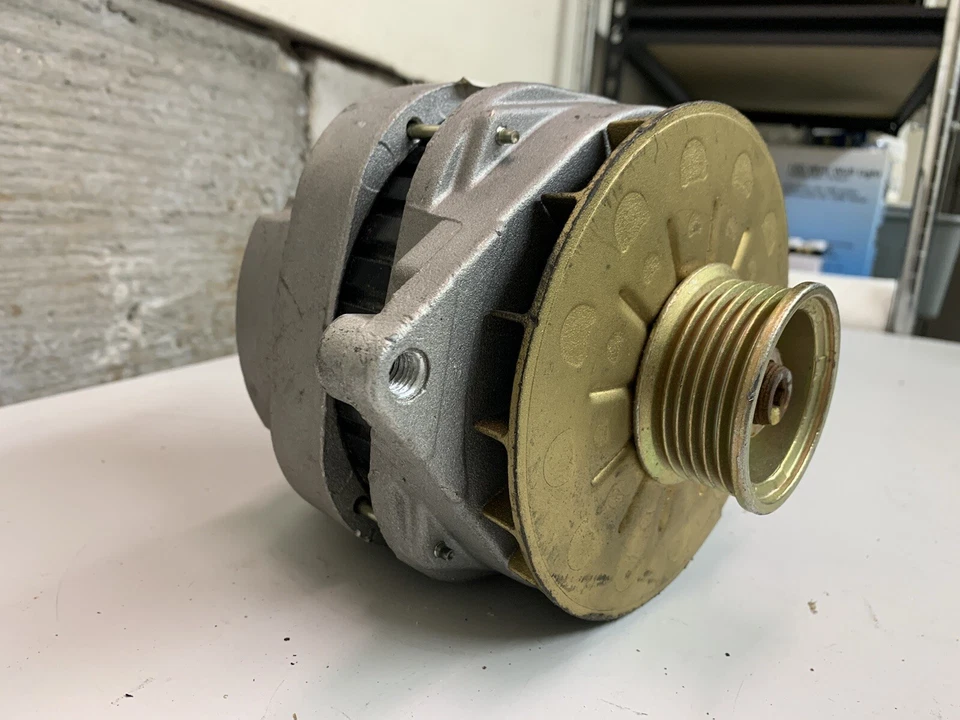Quality Built 8127610 Alternator SLIGHTLY DAMAGED - Image 2 of 4