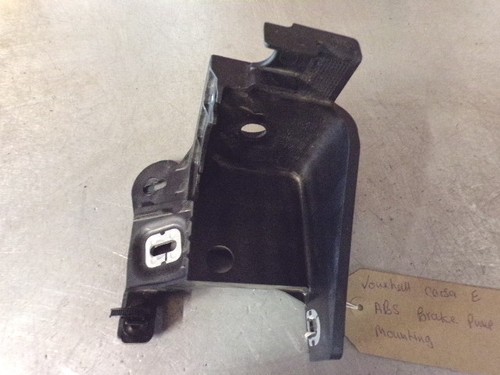 18767 H2J ABS-BREMSPUMPENHALTERUNG 13358211 für Vauxhall (Opel) Corsa E 2015-2018