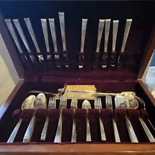 Oneida Community Plate 1939 Forever Flatware Wood Drawered Box 88 Pc Silverware