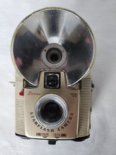 Vintage Kodak Brownie Starflash Color Camera Dakon Lens