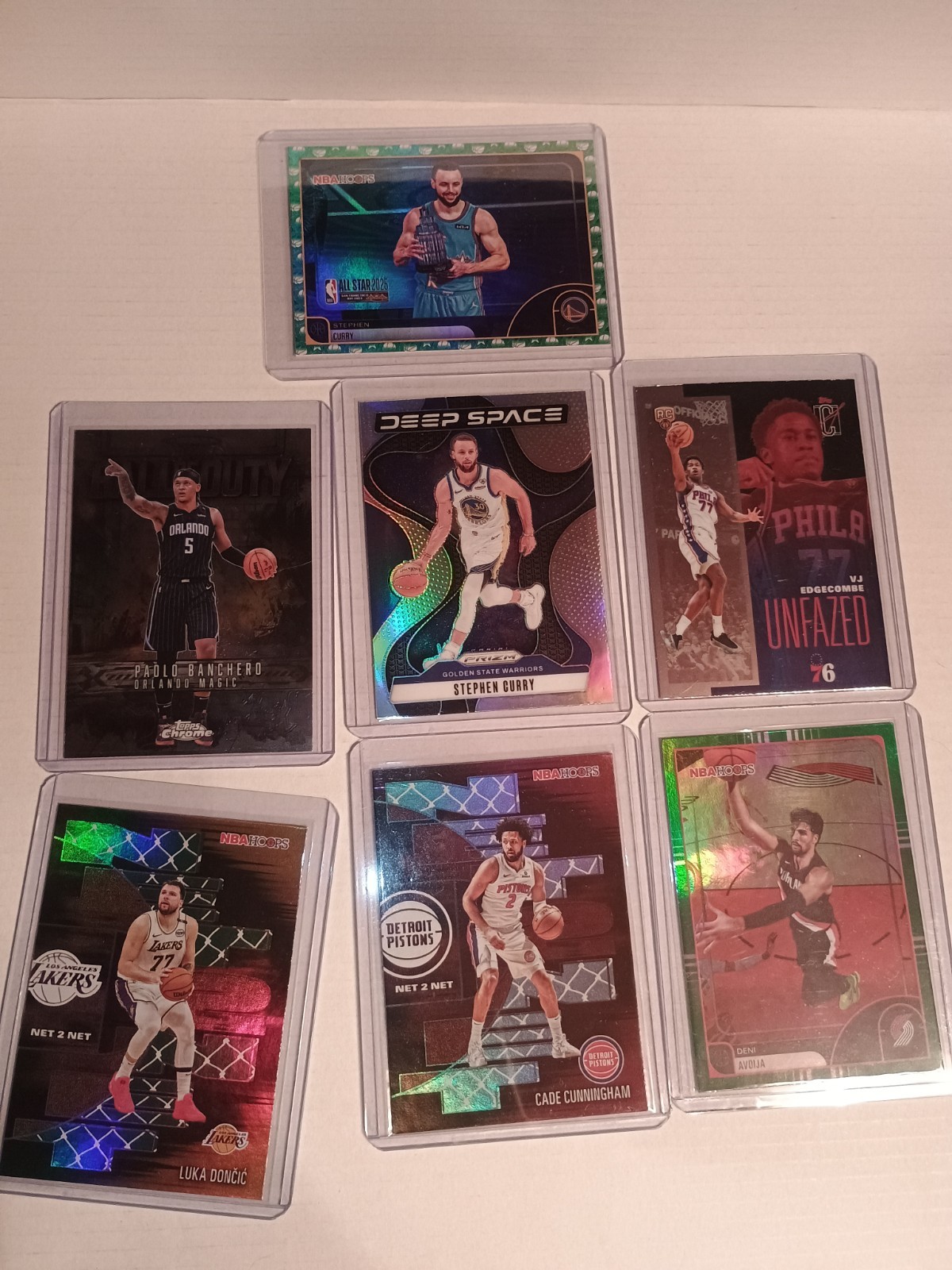 Basketball 75 Card Lot Rookies/Parallels/Inserts/5 Numbered/2 Autos/1 Patch view 10