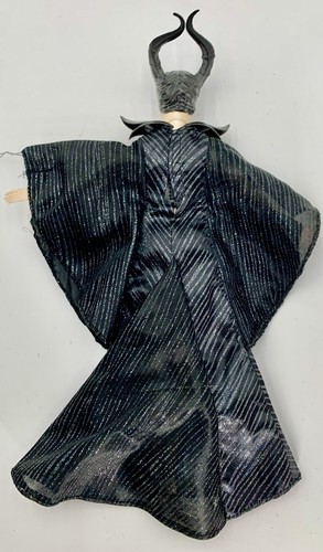 Maleficent Disney Movie Dark Beauty Doll Jakks Pacific (Angelina Jolie 2014) - Picture 4 of 7