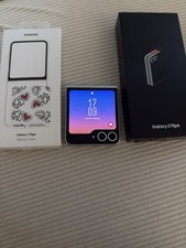 Samsung Galaxy Z Flip 6 WHITE Pristine Condition