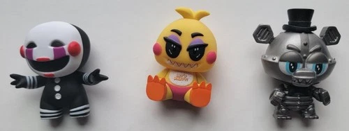 Funko Five Freddy's Series 1 Mystery Mini lot Puppet Chica No Beak Endoskeleton