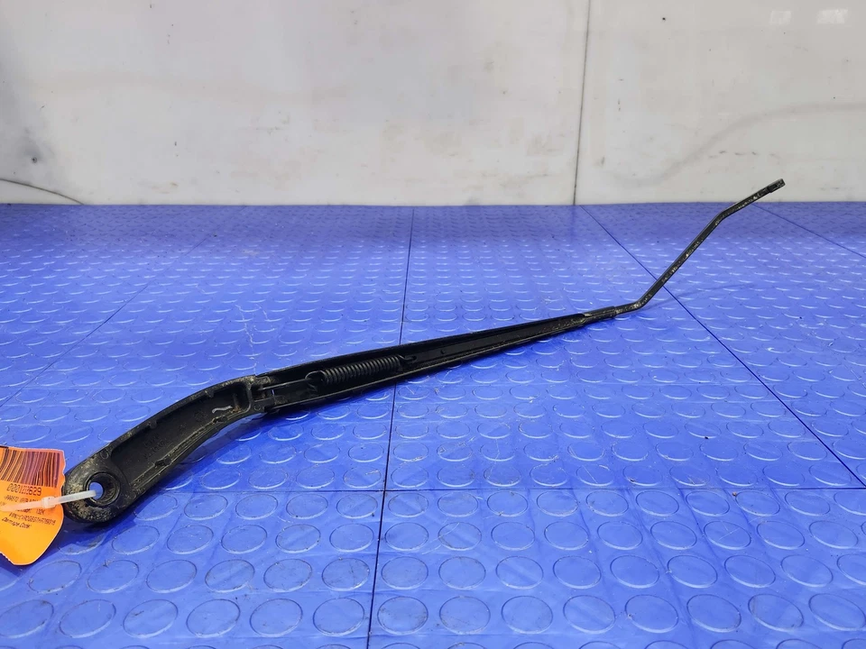 12-20 Dodge Grand Caravan Windshield Wiper Arm Right Passenger Side OEM - Image 4 of 4