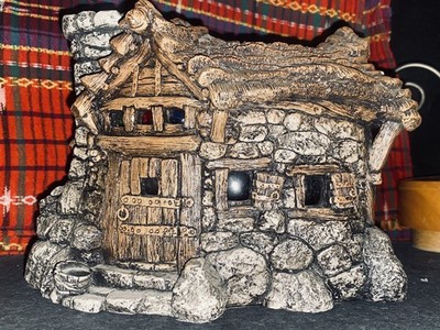 Windstone Editions Peña Stone Cottage retired 2004 HTF
