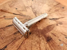 Gillette 40s Style Super Speed Y3 1954 VTG DE Safety Razor