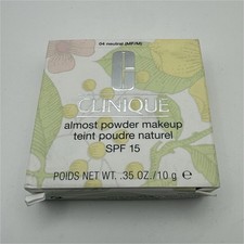 Clinique Almost Powder Makeup Poudre compacte SPF 15 Teinte 04 Neutral 10 g