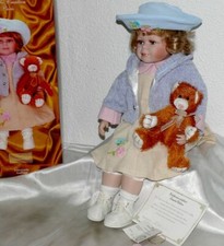 Adelie Creation Paris Porzellanpuppe Kuschel Teddy Bär limitierte Auflage Mehrfa