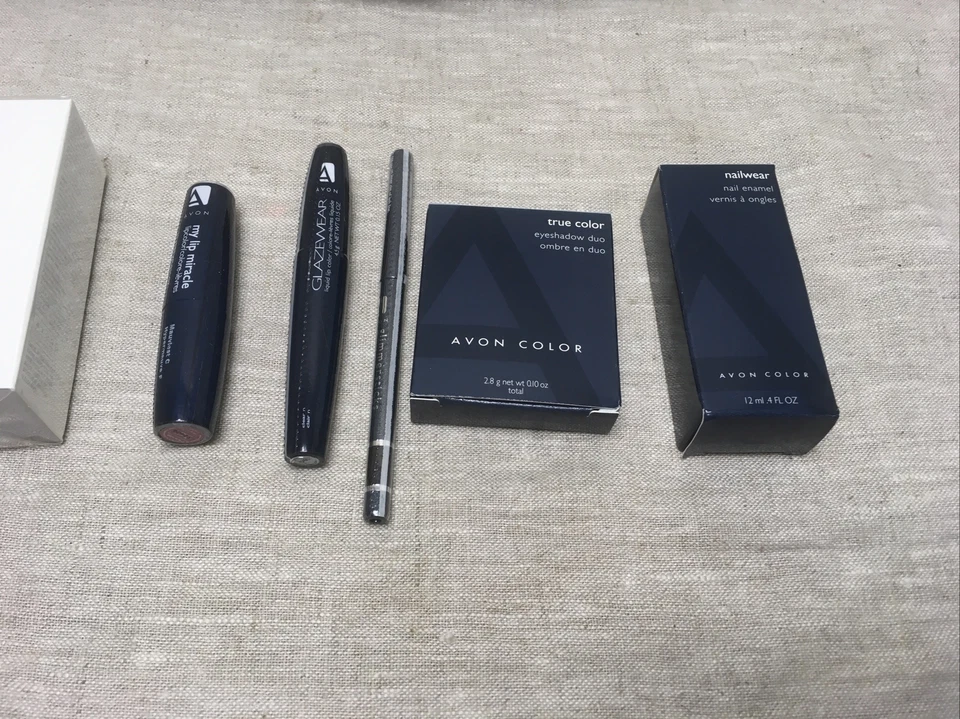 Avon True Color Iced Pastel Eyeshadow +Lip Miracle+glimmerstick+gloss+deep #44 - Image 3 of 4