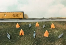 Lets go Camping! 5 Orange Tents and 5 SILVER Canoes SET - N Scale 1:160