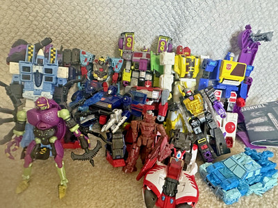 Transformers big toy lot of Generations legacy Studio Series mixed incomplete