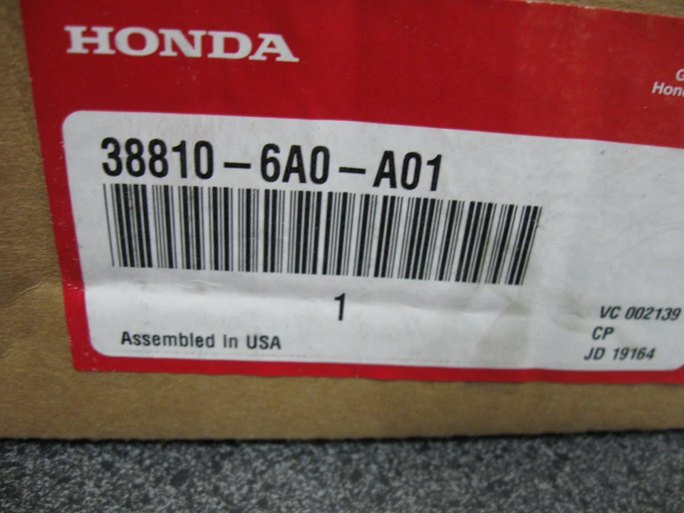 Honda (Denso) 38810-6A0-A01 A/C Compressor 18-22 Accord 1.5 New Genuine Foto 2 de 2