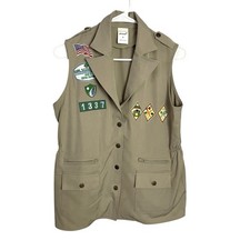 Girl Scouts Official Cadette Cargo Vest Size M Beige Snap Up 24 Iron On Patches