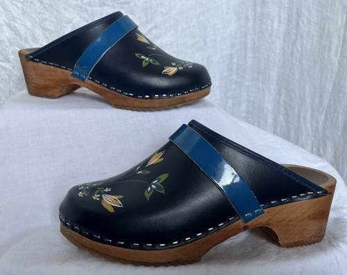 Vintage Leather Clogs Olsson Swedish Navy Blue Floral Painted Wooden Heel Y2K 37