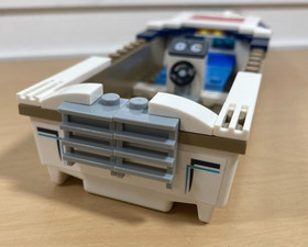 LEGO 60221 Diving Yacht - boat hull 28x8 92710c04, treasure chest, 25892 parts