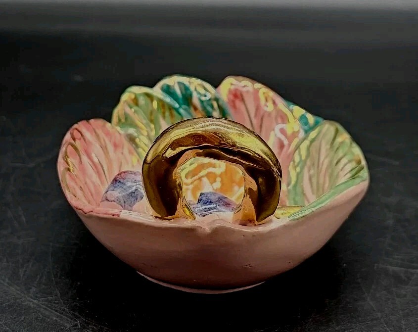 Vntg Italian Pottery Hand Painted Ceramic Applied Figs Leaf Trinket Bowl Handle