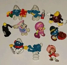 10 Vintage Schleich Peyo Smurfs Figures TCFC Strawberry Shortcake Pound Puppy