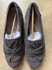 Clarks Women's Sharon Dasher Grey Suede Size 6 1/2M NIB