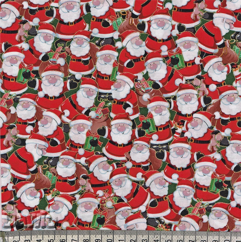 MAKOWER Weihnachtsmänner Geschenke Goldakzente "Santa" Patchwork Deko Stoff €19,20/M