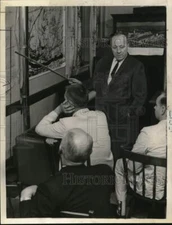 1964 Press Photo William Sillery leads meeting in Rensselaer, New York