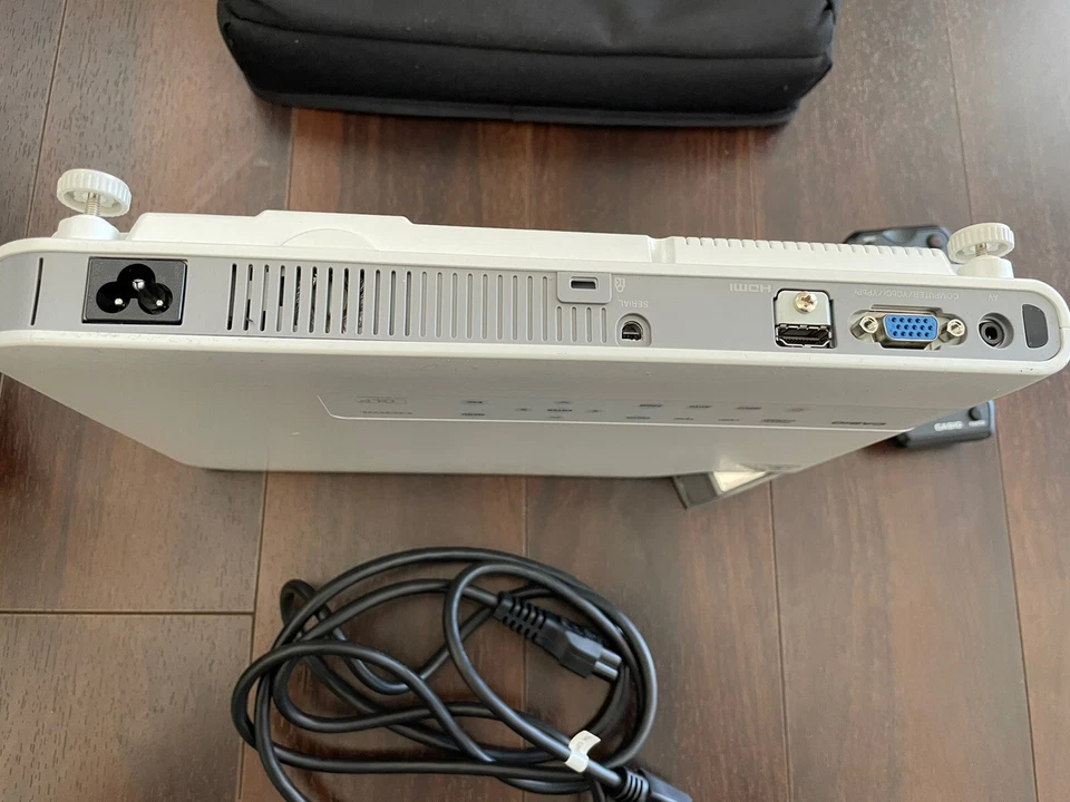 CASIO MODEL XJ-A240 ULTRA PORTABLE LED HD 720p W/ BAG AND REMOTE CONTROL - Image 4 of 4