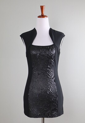 CACHE NWT $88 Black Stretch Vegan Leather Laser Cut Front Panel Top Size XS