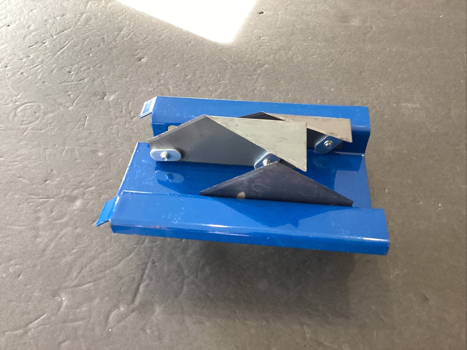 Amcraft Blue 4 In 1 Duct Tool HVAC Fiberglass Insulation Cutter 1”, 1 1