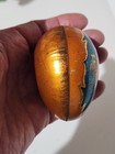 Old Antique German Tin Easter Egg - Girl Feeding Chickens — photo 2