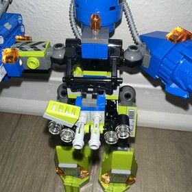 LEGO 8189 Power Miners Magma Mech 99% Complete