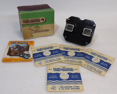 Vintage View-Master 3D Viewer  Classic Collectible Toy with Reel Retro Sawyers