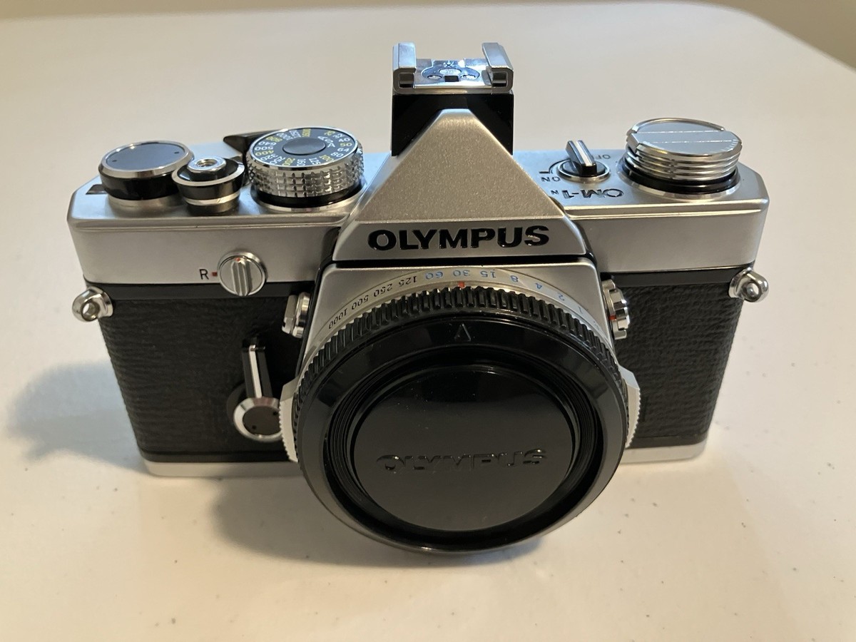 Olympus OM-1N 35mm SLR Film Camera Body w/ BOX & F5 100-200mm Lens