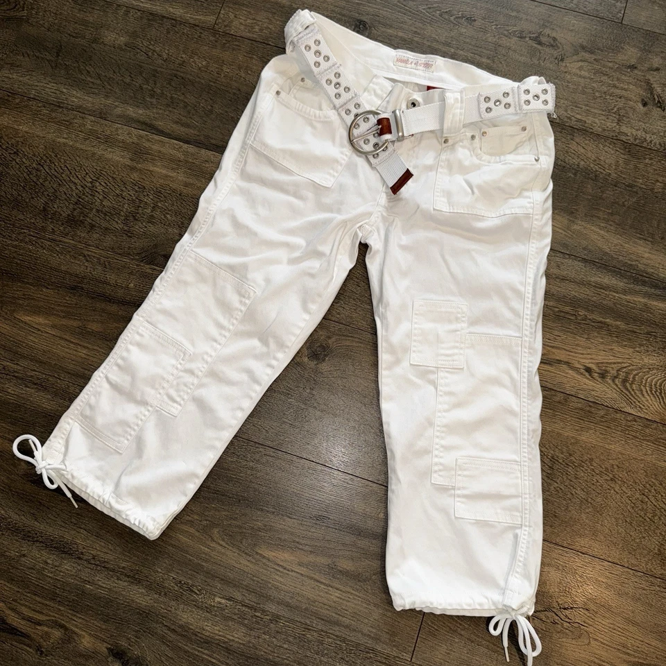 Pantalones Vanilla Star para mujer M blancos cargo capri encaje tachonado cinturón tiro bajo Y2K Foto 3 de 4