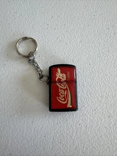 Vintage Collectable / NEVER FIRED COCA COLA CLASSIC LIGHTER / KEYCHAIN