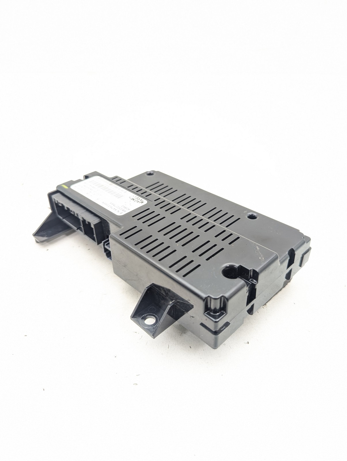 Maserati Quattroporte S M156 Telematic Communication Control Module 68222278AA