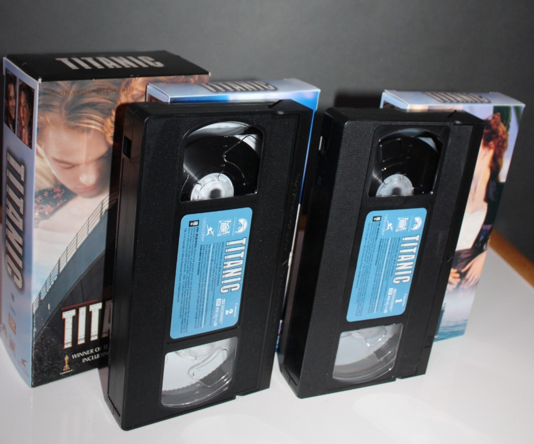 レオナルドダビンチ　VHS No T2 Titanic 2 Tape 1997 Vintage VHS Movie Leonardo DiCaprio Kate