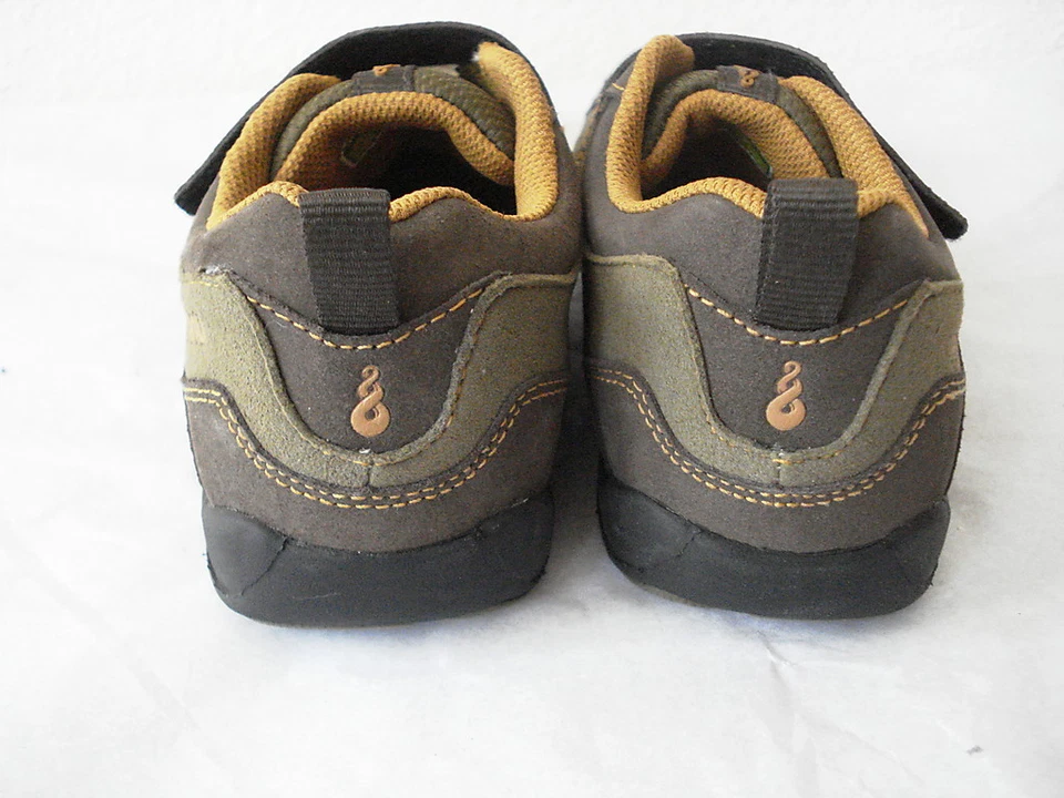 AHNU 青少年尺码 US 3M EUR 34 绿色和棕色橡胶皮革牛津步行鞋  — 第 4/4 张图片