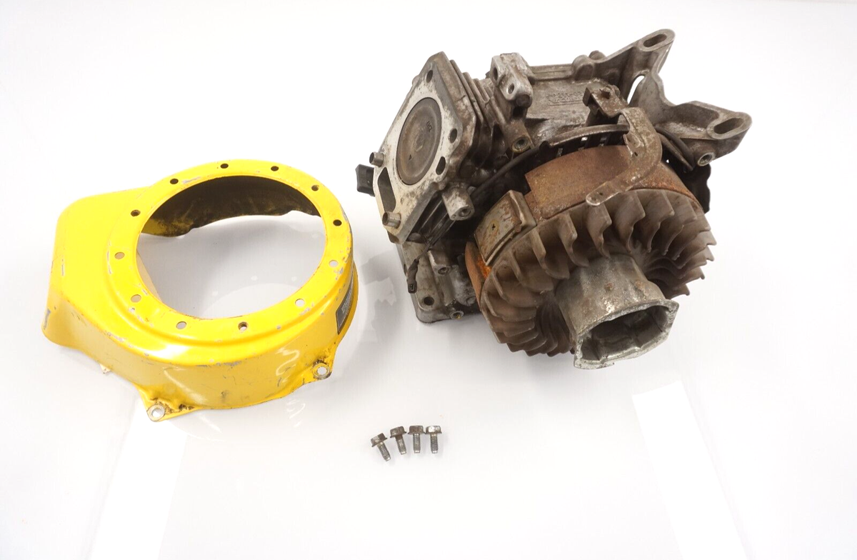 Mimi③ 1998-2008 Ski-Doo 120 OEM Mini Z REV Engine Motor Assembly