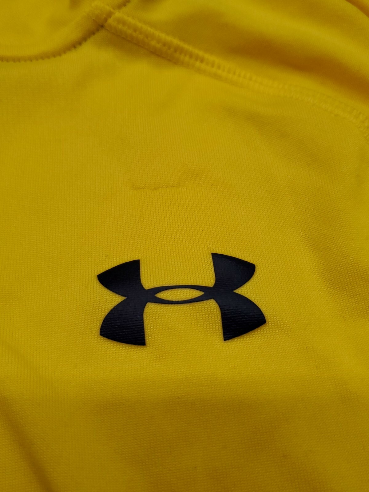 Under Armour HeatGear Yellow Quarter Zip Long Sleeve Shirt Youth XL
