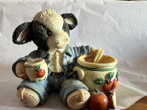 Mary Moo Moos 1995 Enesco Sweet Warm And Wonderful Cow Figurine Apples And Cider - Picture 2 of 12